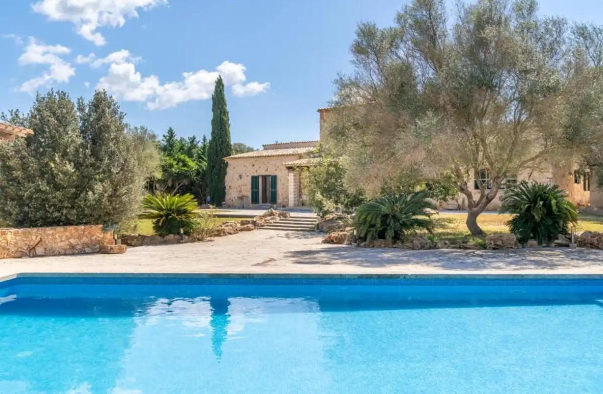 Encanto, Es Garrover Santany Villa